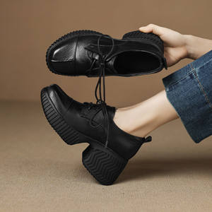 Zapato Artesanal de Una Sola Pieza con Hebilla Grande, Estilo Retro, Tacón Redondo, Cuero Genuino, Suela Suave, Impermeable y Antideslizante - Product Image 4