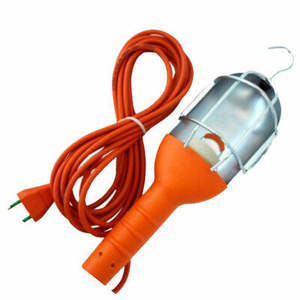 Lámpara de Trabajo Fanton con Cable de 10m, Cuerpo de Plástico Rojo, Portátil, Alimentación CA, Luz Incandescente Blanca, Modelo 61080 - Product Image 5