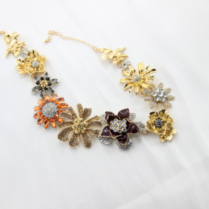 <span class=keywords><strong>Collana</strong></span> Unisex Estiva alla Moda con Catene, Pietra Naturale e Fiori Colorati, Gioielli in Lega di Rame Placcato Oro - Product Image 1