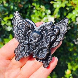 Venta al por mayor artesanías naturales de alta calidad talladas a mano de plata obsidiana calaveras de mariposa tallas para la decoración - Product Image 2
