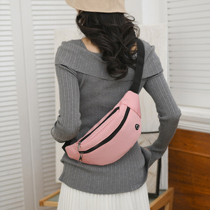 Sac de taille pour hommes et femmes Sac à main décontracté avec grande ceinture pour téléphone Sac de voyage en toile Fanny Banana Hip Sacs Oreiller <span class=keywords><strong>noir</strong></span> unisexe avec fermeture éclair - Product Image 4