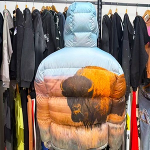 Vestes matelassées de haute qualité, design de mode personnalisé, fermeture éclair en nylon, doudoune rembourrée, doudoune à bulles, doudoune moelleuse, fabricant de vestes en duvet - Product Image 2