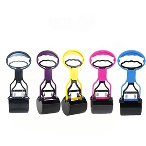 Cuillère à <span class=keywords><strong>crottes</strong></span> pour <span class=keywords><strong>chiens</strong></span> écologique de luxe en gros d'usine Cueilleur de <span class=keywords><strong>crottes</strong></span> portable pour animaux de compagnie avec <span class=keywords><strong>pince</strong></span> à déchets en plastique durable - Product Image 3
