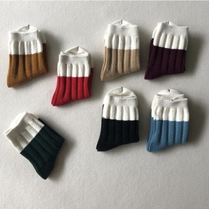 Calcetines tobilleros <span class=keywords><strong>de</strong></span> doble costura con bloques <span class=keywords><strong>de</strong></span> color Morandi para niños pequeños, calcetines <span class=keywords><strong>de</strong></span> algodón suave para niños <span class=keywords><strong>de</strong></span> jardín <span class=keywords><strong>de</strong></span> infantes, venta al por mayor personalizada OEM - Product Image 2