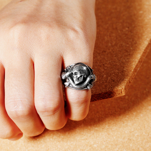 Bán Buôn Người Đàn Ông Độc Đáo Của Gothic Hip-Pop Skull Bạc Nhẫn Đen Rhodium Mạ Punk Thời Trang Mát Mẻ Vòng Cho Người Đàn Ông - Product Image 3