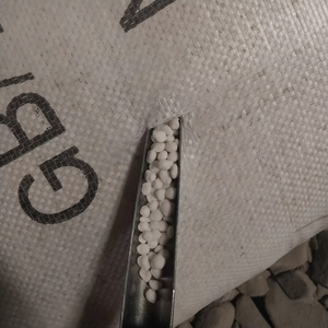 Export Quality Ammonium <b>Chloride</b> 99.5% NH4Cl - White Crystalline Powder, Ideal for Fertilizer and Industry - Product Image 1