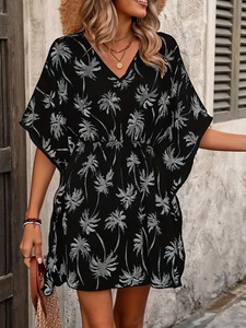 فستان نسائي جديد بأكمام قصيرة وياقة على شكل V مع طباعة وخصر مطاطي وتصميم ضيق عصري بطول متوسط متوفر في المخزون - Product Image 4