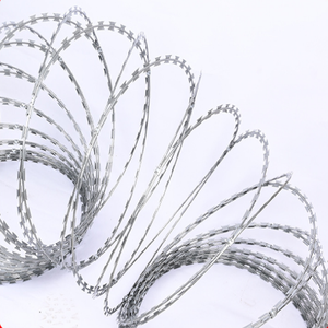 Precios Bajos: Alambre de Púas de <span class=keywords><strong>Doble</strong></span> Hilo Tipo <span class=keywords><strong>Concertina</strong></span> CBT65 BTO30 BTO-22 Galvanizado en Caliente para Cercas de Prisión - Product Image 5