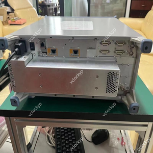 Probador de radiocomunicación de banda ancha Rohde & Schwarz CMW500 - Product Image 4