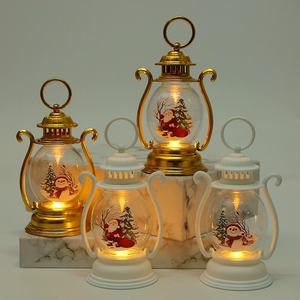 <span class=keywords><strong>Natale</strong></span> appeso lanterna LED <span class=keywords><strong>con</strong></span> manico elettrico <span class=keywords><strong>Babbo</strong></span> <span class=keywords><strong>Natale</strong></span> <span class=keywords><strong>buon</strong></span> <span class=keywords><strong>natale</strong></span> lanterna senza fiamma per la casa decorazione festiva - Product Image 1