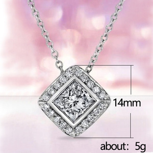 Elegante Collana con Ciondolo a Rombi per Donne, Catena Geometrica alla Moda, Gioiello per Uso Quotidiano, Idea Regalo - Product Image 2