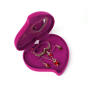 Set <span class=keywords><strong>Regalo</strong></span> Jesou alla Moda <span class=keywords><strong>per</strong></span> <span class=keywords><strong>Donna</strong></span>, Accessori con <span class=keywords><strong>Orologio</strong></span> a Catena, Collana, Orecchini e Anello, Set di Gioielli in 4 Pezzi - Product Image 2