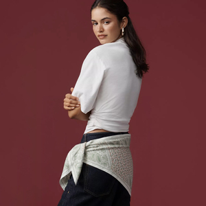 Foulard Quadrato Personalizzato con Stampa, Sensazione di Seta, Design Personalizzato, Bandana Hijab per Donne - Product Image 3