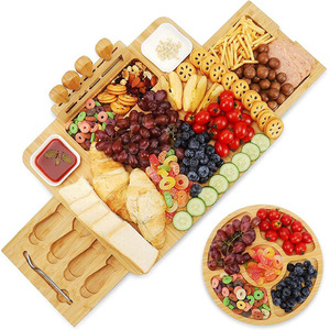 Ensemble de planches à fromage en bambou avec couverts et tiroirs pour usage domestique, plateau de découpe et plateau de service portables - Product Image 2