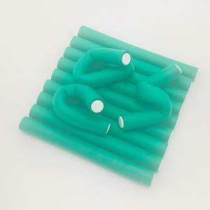 Vente en gros de 18 cm de rouleau à cheveux en boucle éponge colorée courte rouleaux à cheveux en mousse flexible froide pour la <span class=keywords><strong>coiffure</strong></span> - Product Image 3
