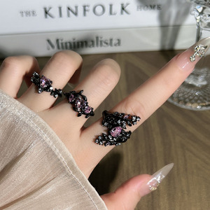 Bague en zircon rose avec bande noire pour femmes, anneaux à épines pour femmes, bijoux punk, anneau ouvert à cœur à épines, papillon - Product Image 2