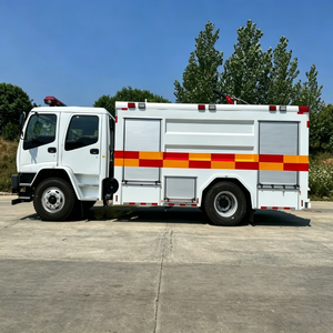 <span class=keywords><strong>Camion</strong></span> de pompiers fiable de fabrication chinoise, Isuzu FVR, <span class=keywords><strong>camion</strong></span>-citerne diesel de sauvetage, <span class=keywords><strong>camion</strong></span> de lutte contre l'incendie avec pompe à eau et mousse de 1500 gallons (6000L-10000L) - Product Image 3