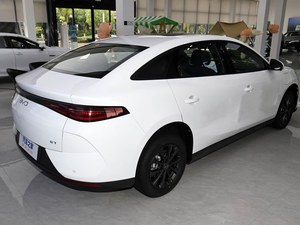 2025 BYD E7, интеллектуальное вождение, седан среднего размера, Электромобиль 520 км, литиевая батарея, рулевое управление новыми автомобилями - Product Image 6