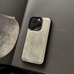 Funda Protectora Plegable para Teléfono, Estilo Chino, TPU+PC, con Correa, para 15/14/13 Pro/i17pro max, Diseño de Astronauta, Rojo - Product Image 3