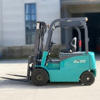 Chariot élévateur électrique WGZN 2 tonnes, batterie lithium, hauteur de levage 4500 mm, robuste pour l'empilage en usine de carreaux de céramique et entrepôt