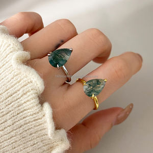 Bague de fiançailles et de mariage classique en agate mousse de luxe, sertie d'une pierre précieuse taille poire, pour femme - Product Image 4