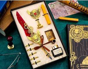 ชุดปากกาลูกลื่นสไตล์วินเทจสุดหรู ประดับเฟือง ตกแต่งด้วยขนนก หัวเขียน 0.5 มม. หมึกดำ วัสดุโลหะ ไม่สามารถลบได้ - Product Image 5