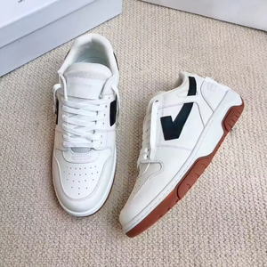 Chaussures de créateur tendance de luxe 2026, baskets blanches, logo flèche, décoration, lacets, couture, chaussures de course décontractées - Product Image 1