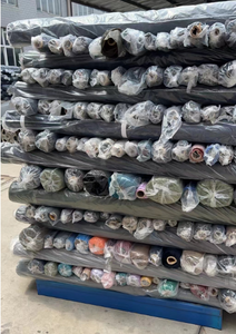 Lote de Tela Tafetán Impermeable 300T WR Full Dull, Tafetán Impermeable, Tela BUTTER NS CIRE(PIMO) HD NS para Abrigos y Chaquetas - Product Image 4