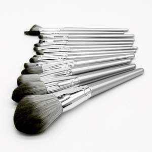 Juego de Brochas de Maquillaje de Marca Privada de 14 Piezas, Kit de Brochas de Pelo Cosméticas Personalizadas de Alta Gama para Uso Profesional de Belleza - Product Image 1