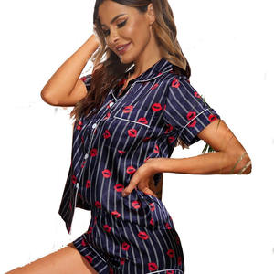 P294 Pyjama à manches courtes en satin stretch pour femmes, vêtements d'été respirants pour la maison avec logo sur le devant Offre Spéciale - Product Image 2