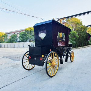 High‑end Retro Horse <b>Pulled</b> Sightseeing Wagon Fine Metal Craft <b>Cart</b> for Tourist Spot Outdoor Ceremony Photo Display - Product Image 5