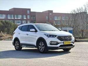 Hyundai Santa Fe 2WD 2017 d'occasion, extérieur blanc, intelligent, 7 places, automatique, prix abordable, voiture fiable et économique - Product Image 4