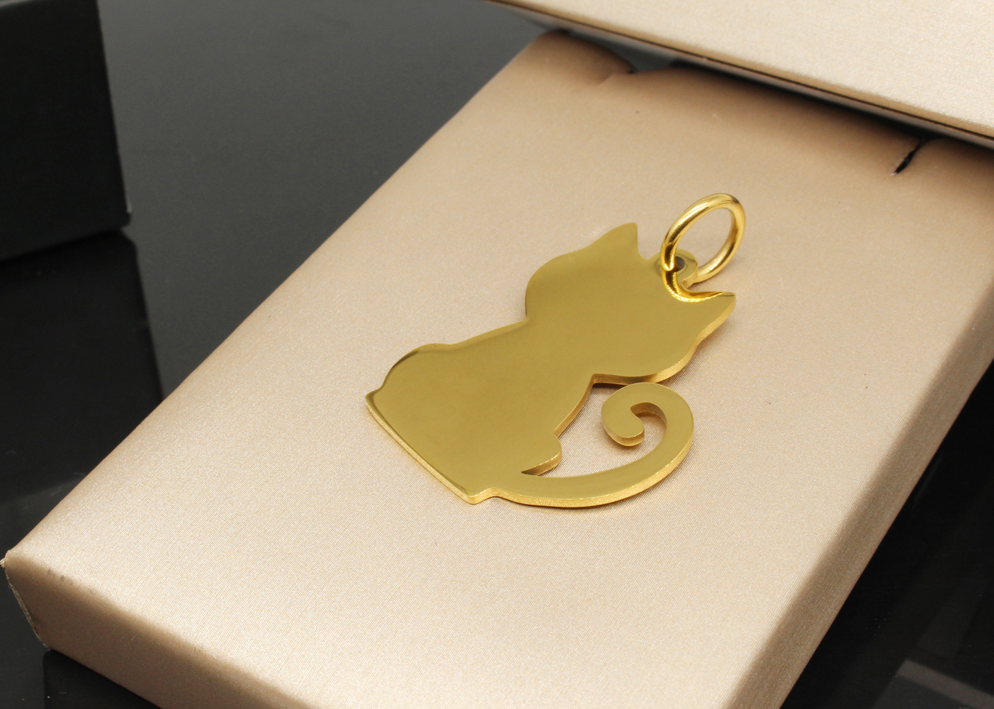 35*28mm cat gold