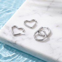 HOVANCI Boucles d'oreilles créoles articulées en acier inoxydable, motifs carré, cœur, hexagone, hypoallergéniques, inaltérables, bijoux minimalistes