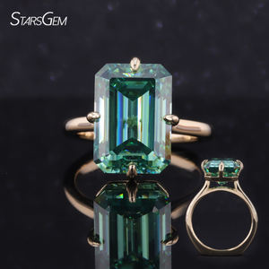 Anello di Fidanzamento Starsgem in Oro Giallo 10K con Moissanite Verde Taglio Smeraldo da 10 Carati Stile <span class=keywords><strong>Solitario</strong></span> - Product Image 1