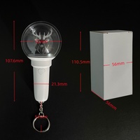 Gantungan Kunci Mini Light Stick Grafir Laser Bermerek Daya Tahan 6 Jam Gaya Klasik 15 Warna LED RGBW Baterai CR1632*2 Pesta