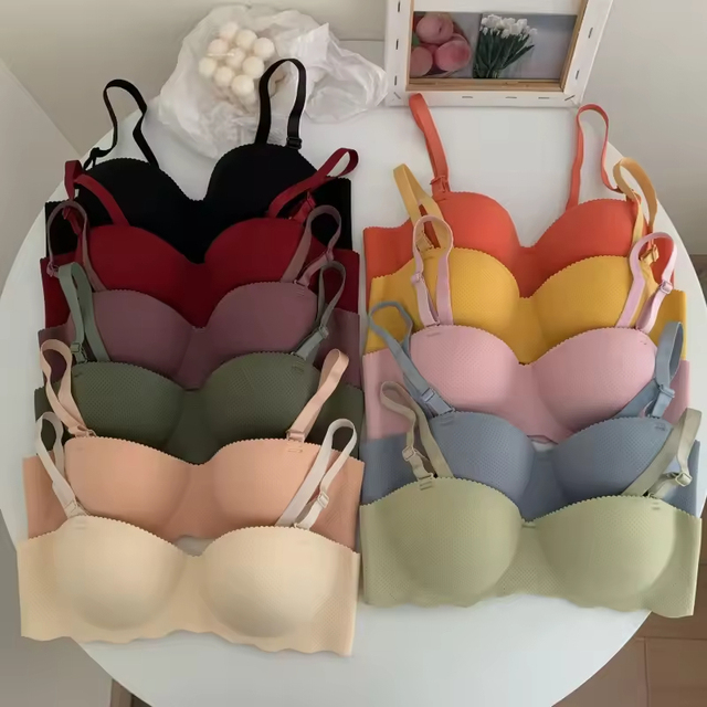 Manufacturer Wholesale Small-Bust Gathering Wire-Free Brassieres Lifting & Shaping Teen Bras Simple & Comfortable Bra