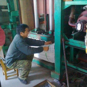 Utilizzato Panno Pressa/Pressa Stracci/Macchinari Rottami Vestiti Tergicristallo Compattatore Macchine - Product Image 5