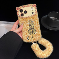 Coque de téléphone en peluche brodée motif léopard Y2K pour iPhone 17 Pro Max 16 15 14 13 avec dragonne moelleuse et protection intégrale