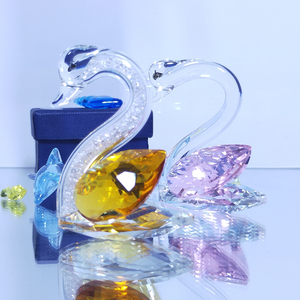 Ornamenti a Forma di Cigno con Collo Tempestato di Diamanti, Regali di Nozze in Cristallo - Product Image 3