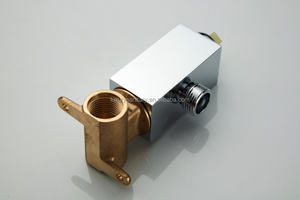 ชุดหัวฉีดผ้าอ้อมฝักบัวแบบถือปืนฉีดน้ำแบบโครเมียมชุดฉีดน้ำปรับได้สำหรับก๊อกล้างผู้หญิง - Product Image 3