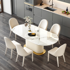 طاولة طعام عصرية على شكل حلبة سباق مع سطح من الرخام الأبيض وقاعدة عمودية مخددة لمجموعة أثاث غرفة الطعام الحديثة - Product Image 3