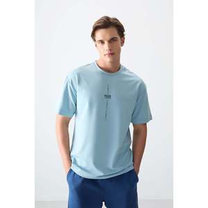 เสื้อยืดผู้ชายพิมพ์ลายทรงโอเวอร์ไซส์ เนื้อผ้าฝ้ายสีฟ้าอ่อน หนานุ่ม - 88373 - สีฟ้าอ่อน - Product Image 1