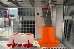 New di động gà Coop Cấu trúc thép cho nhà ngoài trời sử dụng 1 năm bảo hành trứng làm tổ cho lớp 15-20 con gà năng lượng mặt trời Powered - Product Image 6