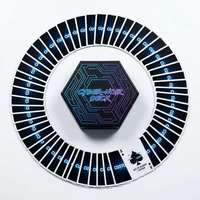 Cartes à Jouer Personnalisées Cyber-Noir 330gsm en Papier Noir Néon avec Impression UV Circuit pour Esports et Cadeaux d'Entreprise