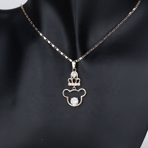 Conjunto de Joyas de Zirconia Chapado en Oro para Mujer, con Diseño de Corona de Oso y Colgante de Oso Hueco, Collar y Pendientes Colgantes, Regalo de Boda - Product Image 3