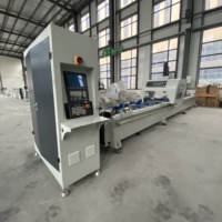 Centre d'usinage CNC contrôlé par PLC certifié CE 3 axes OUWO 380V avec magazine d'outils pour usine de fenêtres, portes et murs rideaux