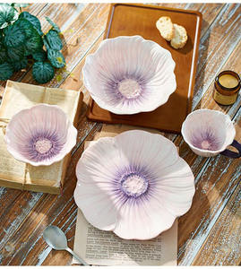 מפעל ישירות למכור כלי שולחן קרמיקה פרח אדום יצירתי קרמי עוגה צלחת ארוחת ערב פשוטה - Product Image 6