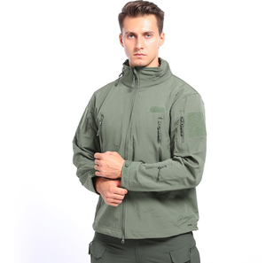 เสื้อแจ็คเก็ต DFJ01Tactical สำหรับผู้ชาย เสื้อกันน้ำสำหรับกิจกรรมกลางแจ้ง มีฮู้ด กันลม เหมาะสำหรับทำงาน ทำจากวัสดุ SoftShell มีกระเป๋าหลายช่อง เหมาะสำหรับการล่าสัตว์ ขี่มอเตอร์ไซค์ และกันลมในฤดูหนาว - Product Image 3