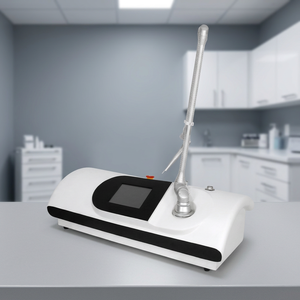 Dispositivo Avanzado de Rejuvenecimiento Cutáneo con Láser de CO2 de 10600nm para Eliminación de Manchas Oscuras y Pecas, Instrumento de Belleza para Tratamiento Ginecológico - Product Image 1